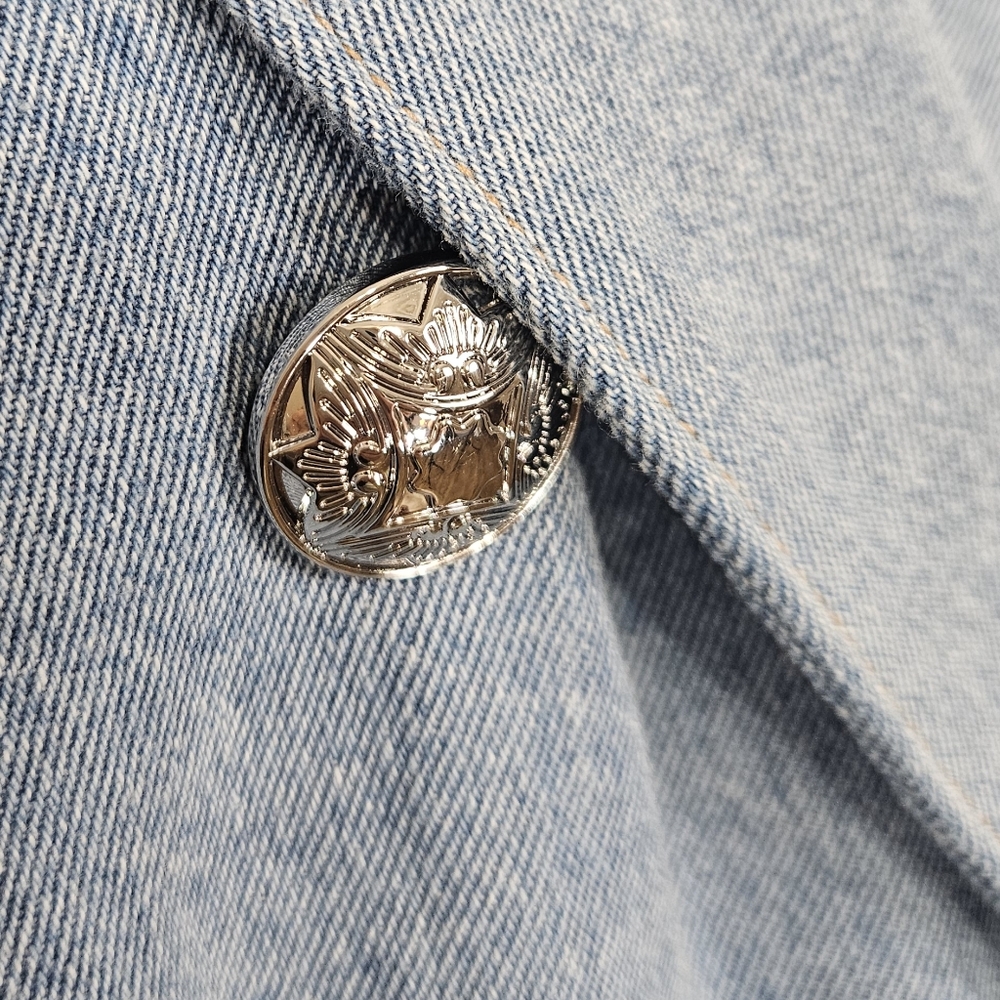 Veronica Beard Light Blue Denim Double-Breasted Blazer - Picture 6 of 15